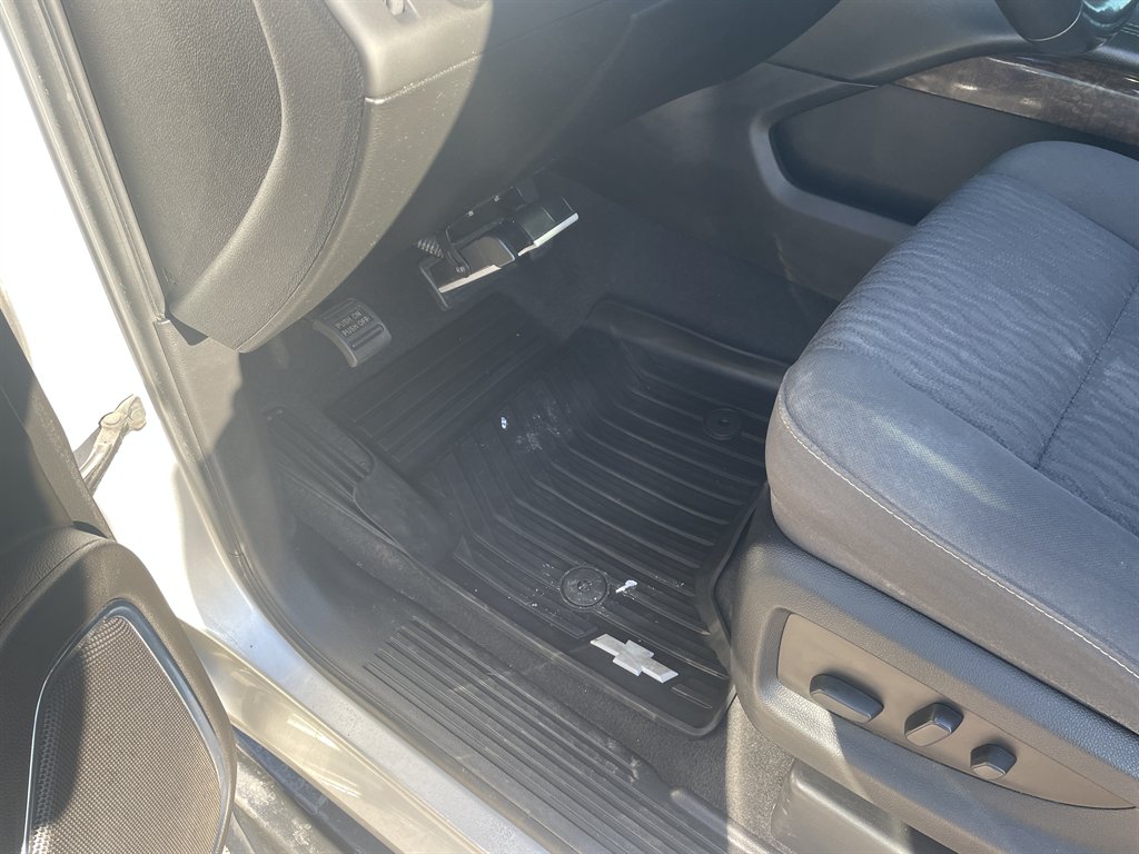 2020 Chevrolet Tahoe LS - Photo 14