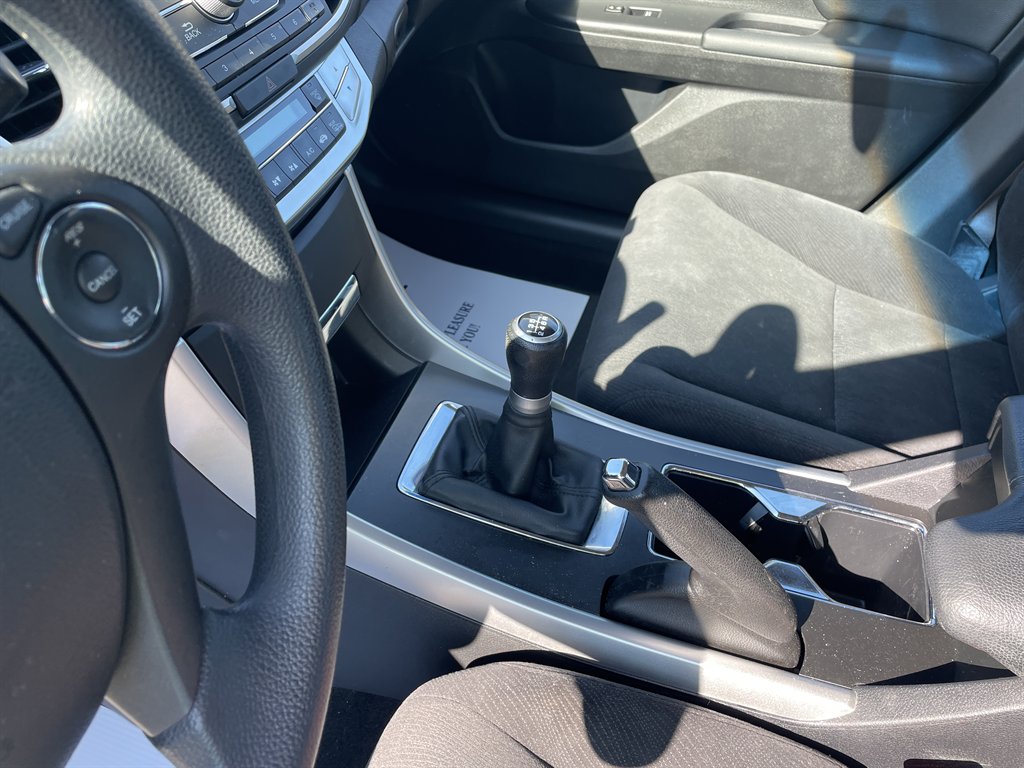 2013 Honda Accord EX - Photo 12