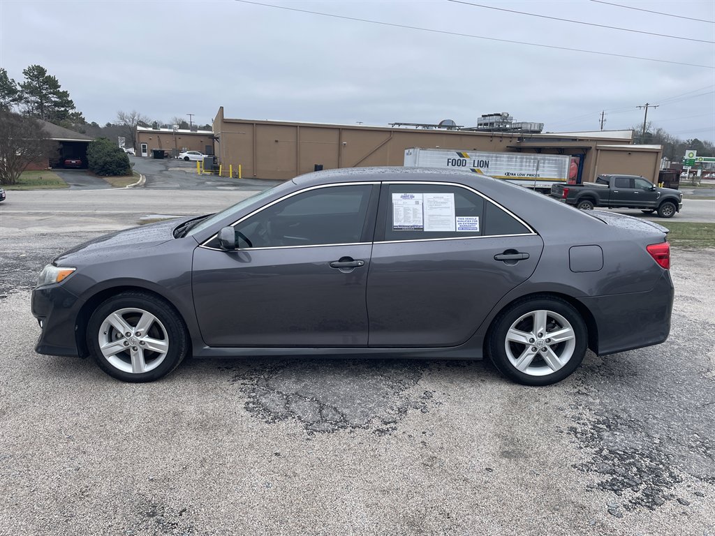 2014 Toyota Camry SE