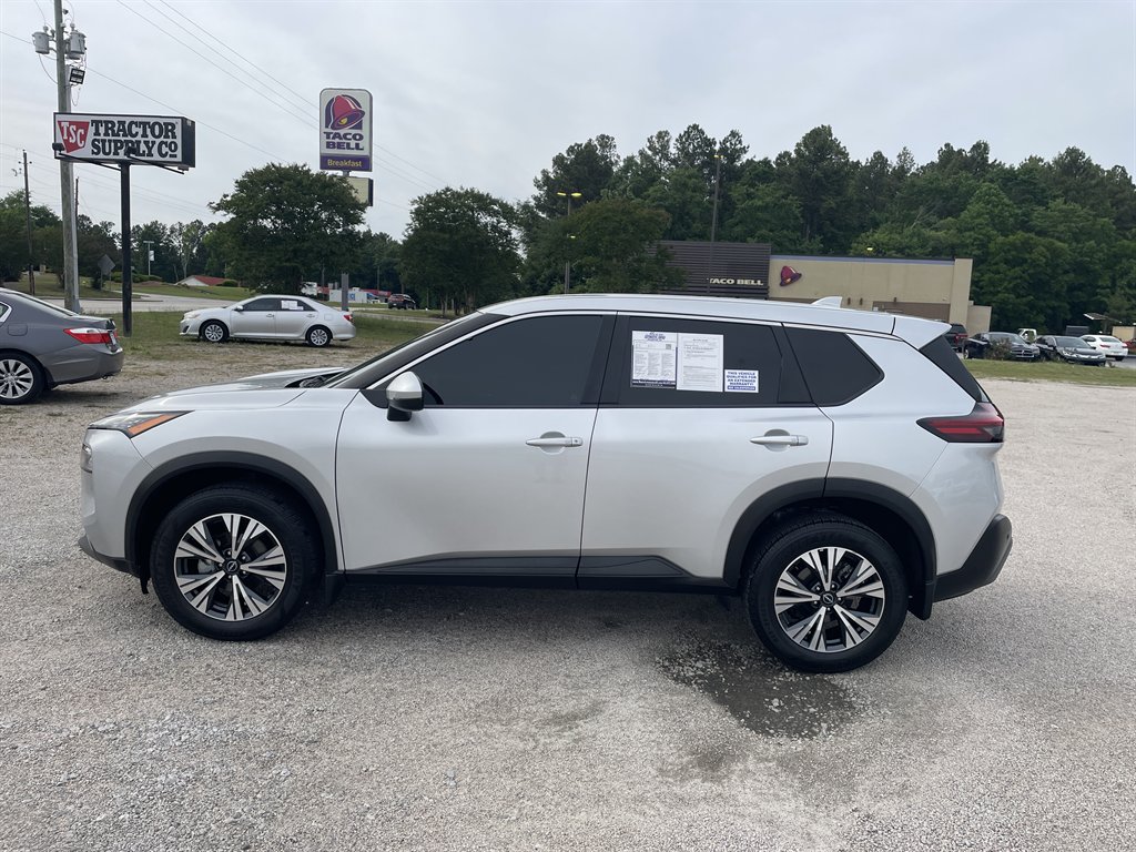 2022 Nissan Rogue SV AWD's photo