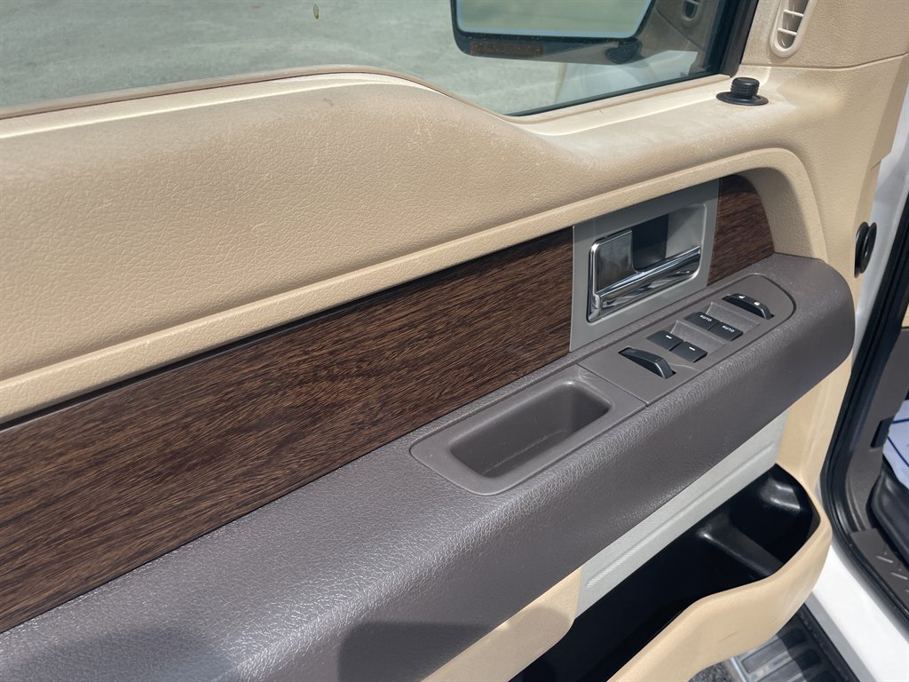 2013 Ford F-150 Lariat - Photo 11
